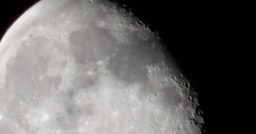 Quiz for: The Moon: Earth's Satellite