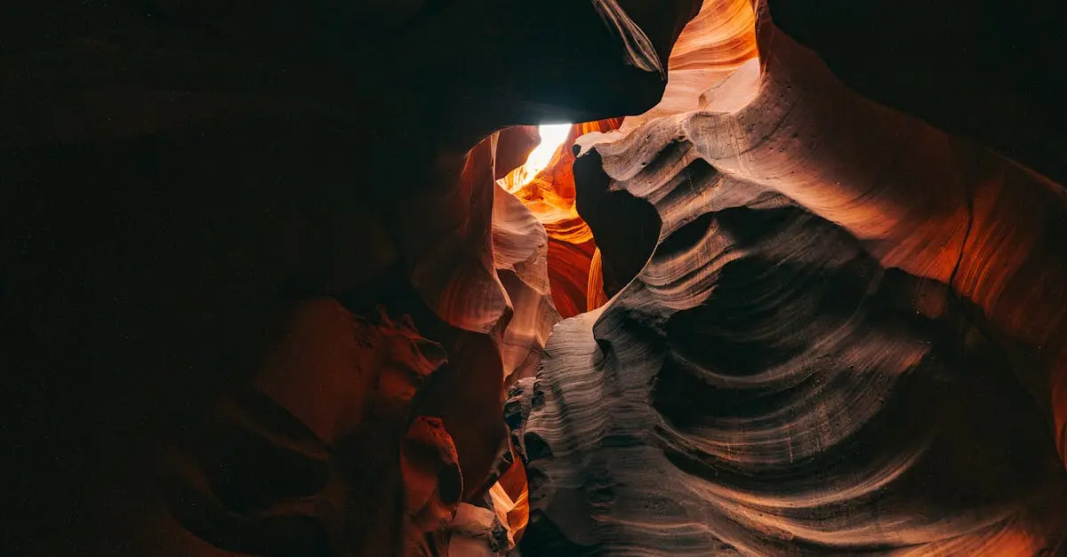 Iconic American Landmarks & Hidden Gems icon